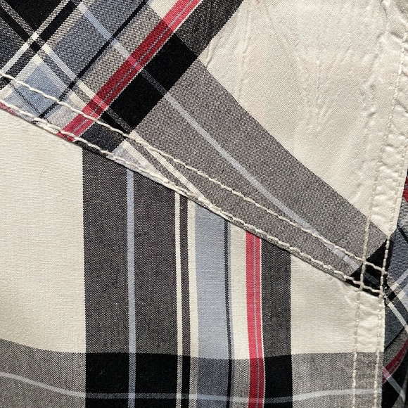 American Rag men’s medium plaid button up dress shirt 💼 - Picture 3 of 4